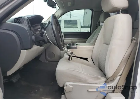 2008 Chevrolet Silverado C1500 из США, поврежденный, VIN 2GCEC19C681242209